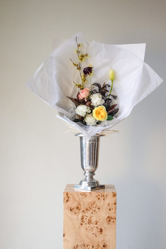 LOVE NOTES VALENTINE'S ARRANGEMENT - MEDIUM