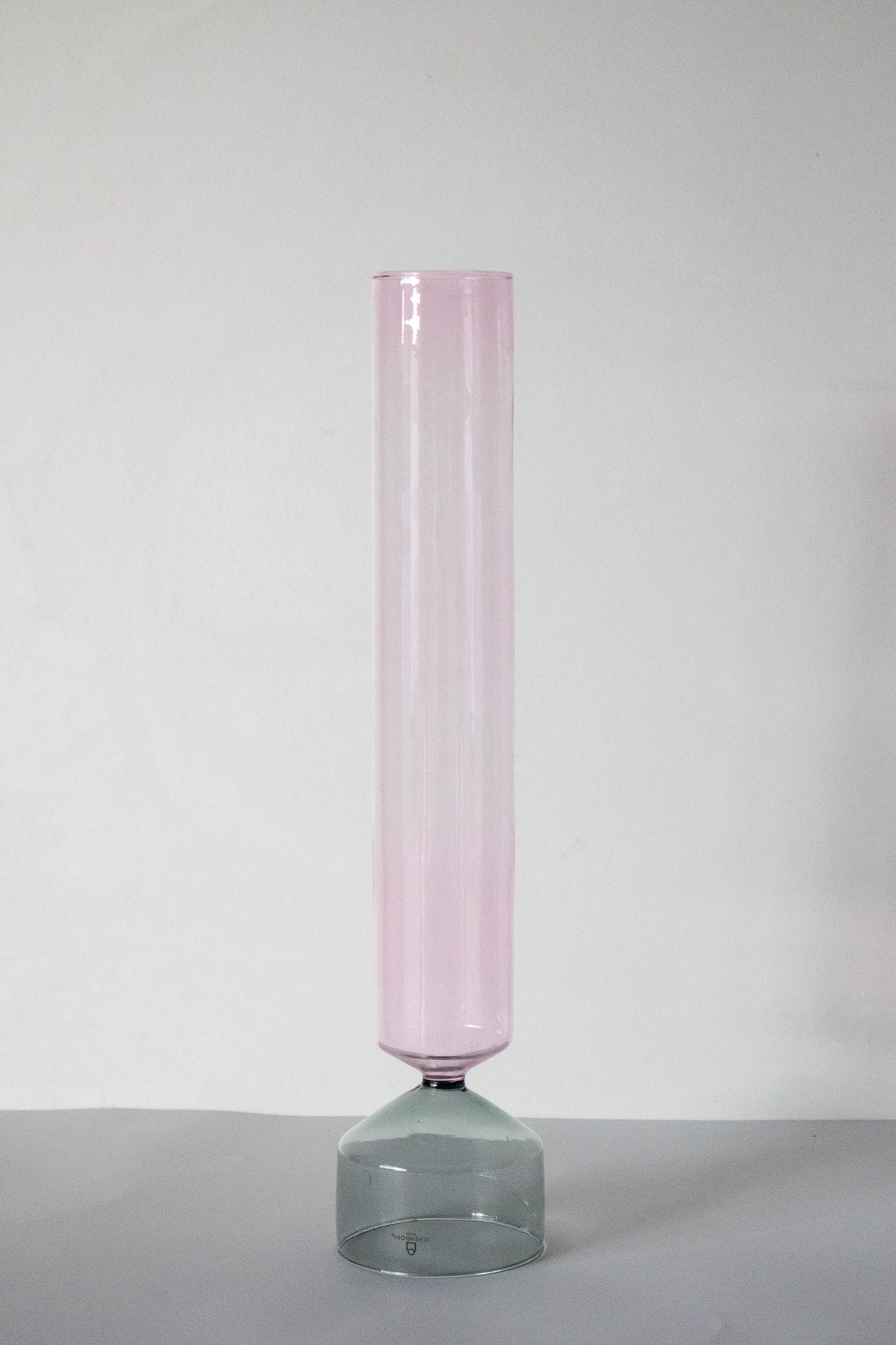 ICHENDORF TALL VASE SMOKE/PINK